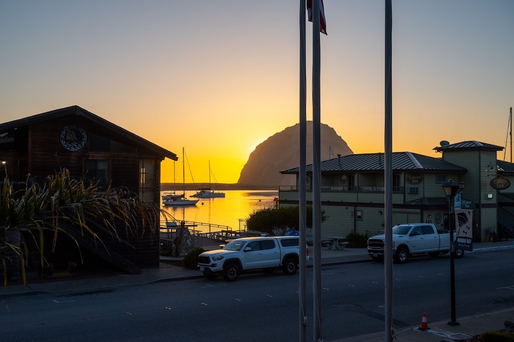 456 Embarcadero Inn & Suites - photo 40