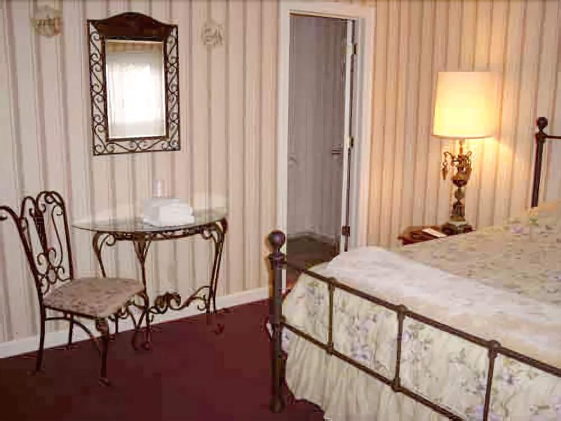 The Pines Inn Lake Placid - photo 5
