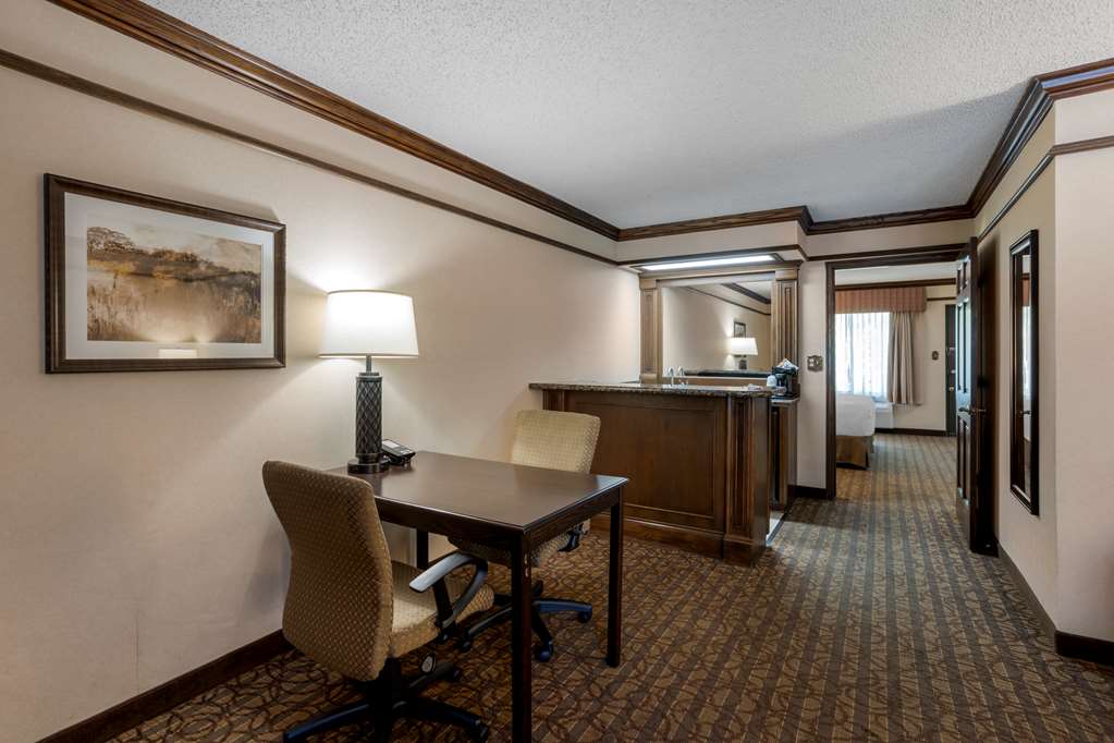 Best Western Inn of the Ozarks - photo 20