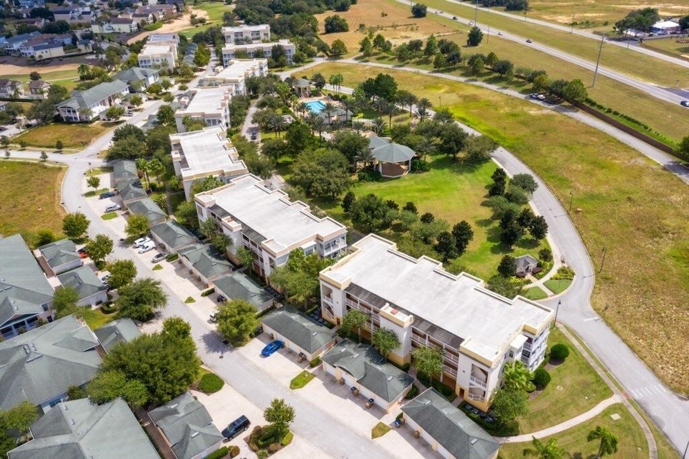 Luxury Golf Resort Located In Reunion Resort 3 Bedroom Condo - photo 28