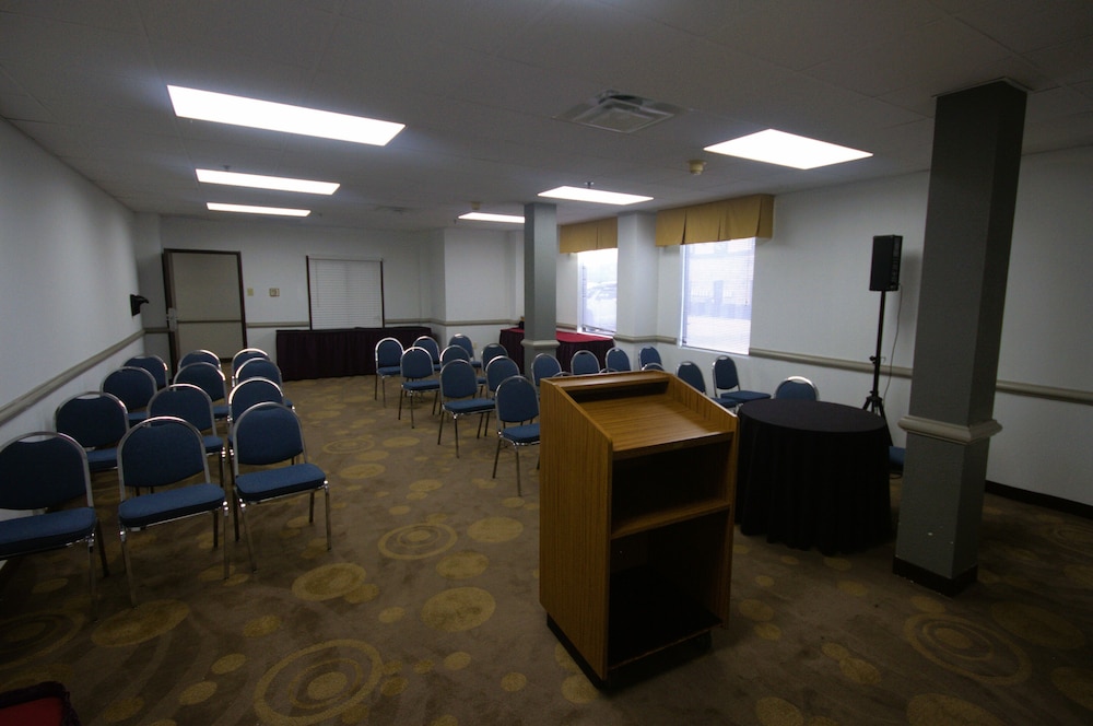 Atrium Hotel and Suites - photo 80