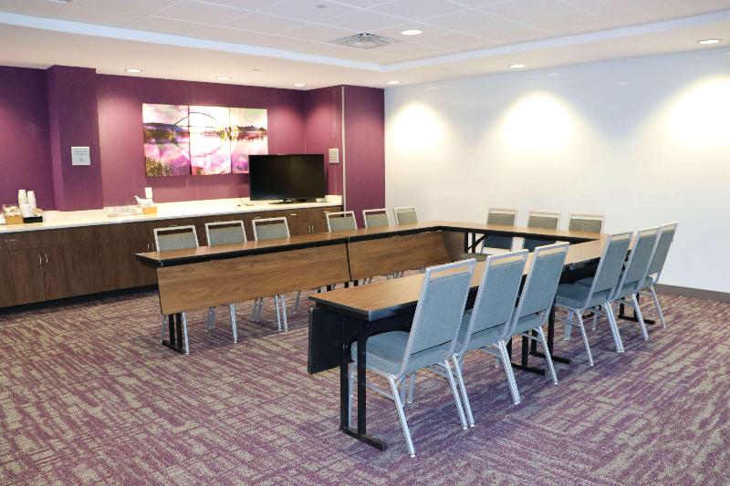 Hampton Inn McMinnville - photo 16