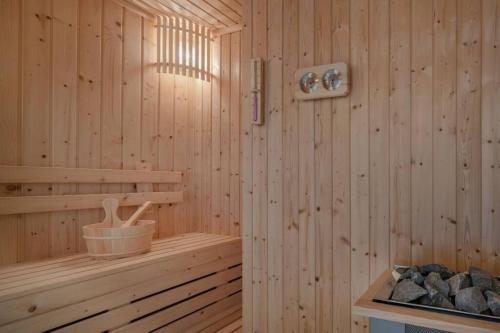 Pet Friendly Modern Nest Asoke