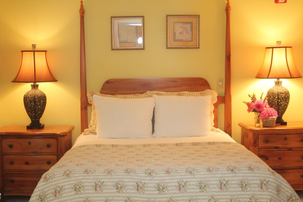 Hillwinds Inn - photo 4