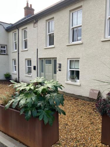 Little Priory — hotel in Lisburn