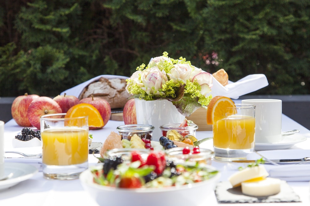 מזון ומשקאות