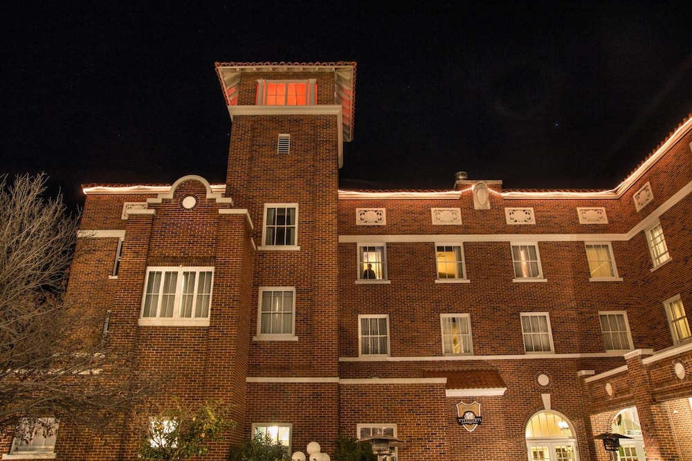 Hassayampa Inn - photo 33