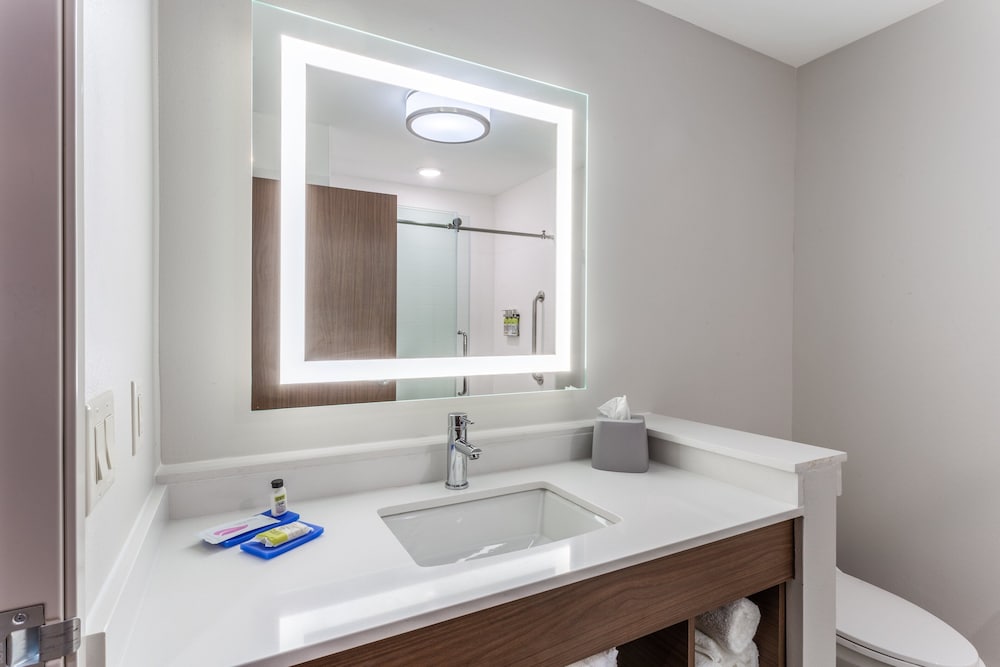 Holiday Inn Express & Suites Kearney by IHG - photo 20