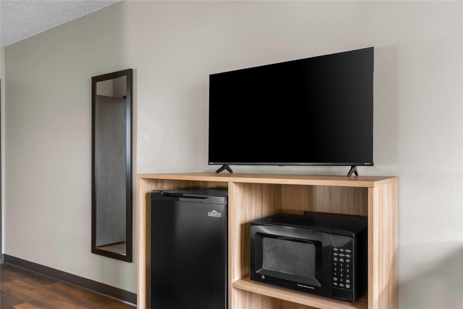 Super 8 by Wyndham Evansville East - photo 30
