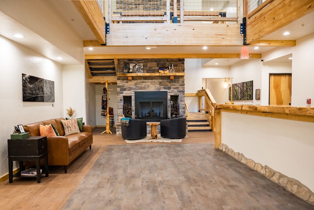 Grand Cloudcroft Hotel - photo 2