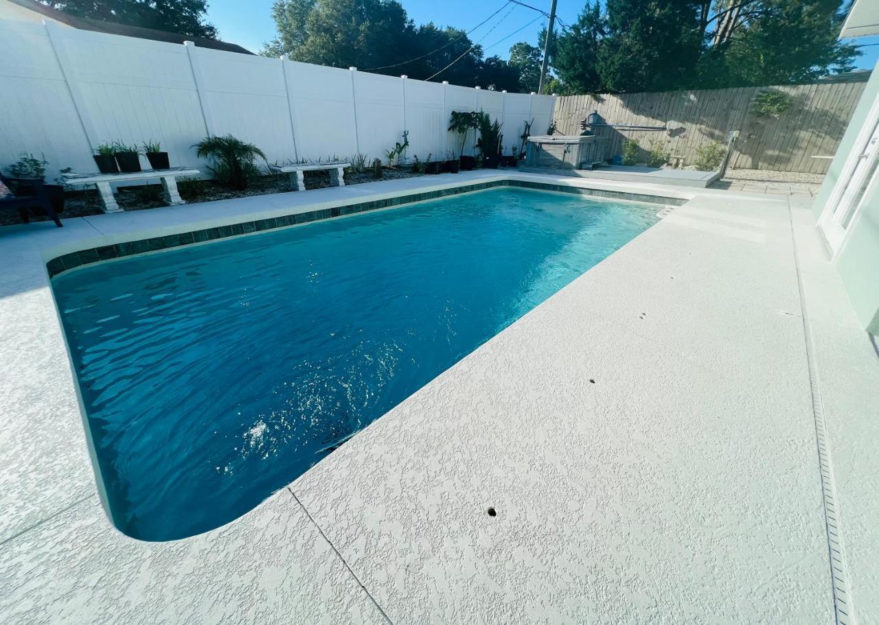 Pool Hot Tub Close To Beaches Shopping More - photo 2