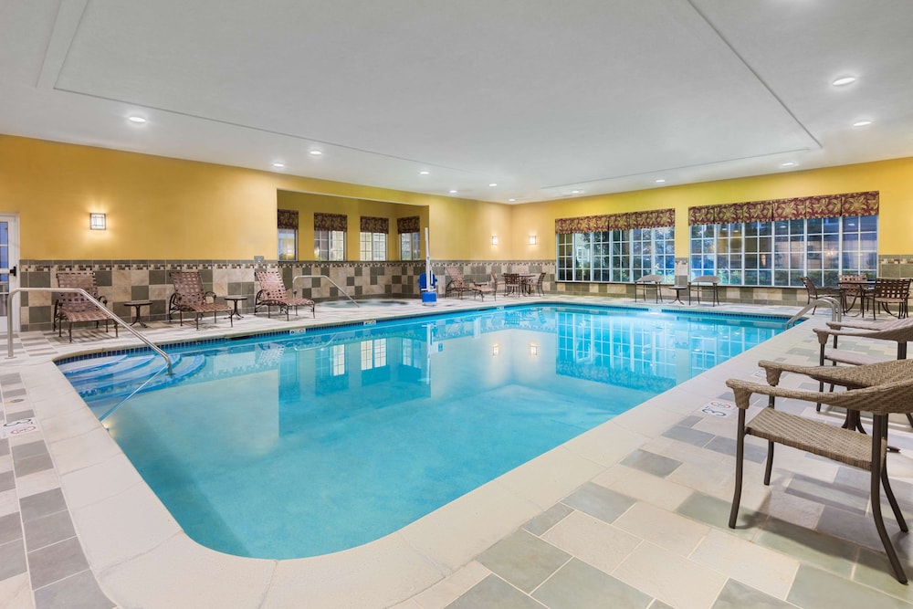 Homewood Suites by Hilton Holyoke Springfield North - photo 21