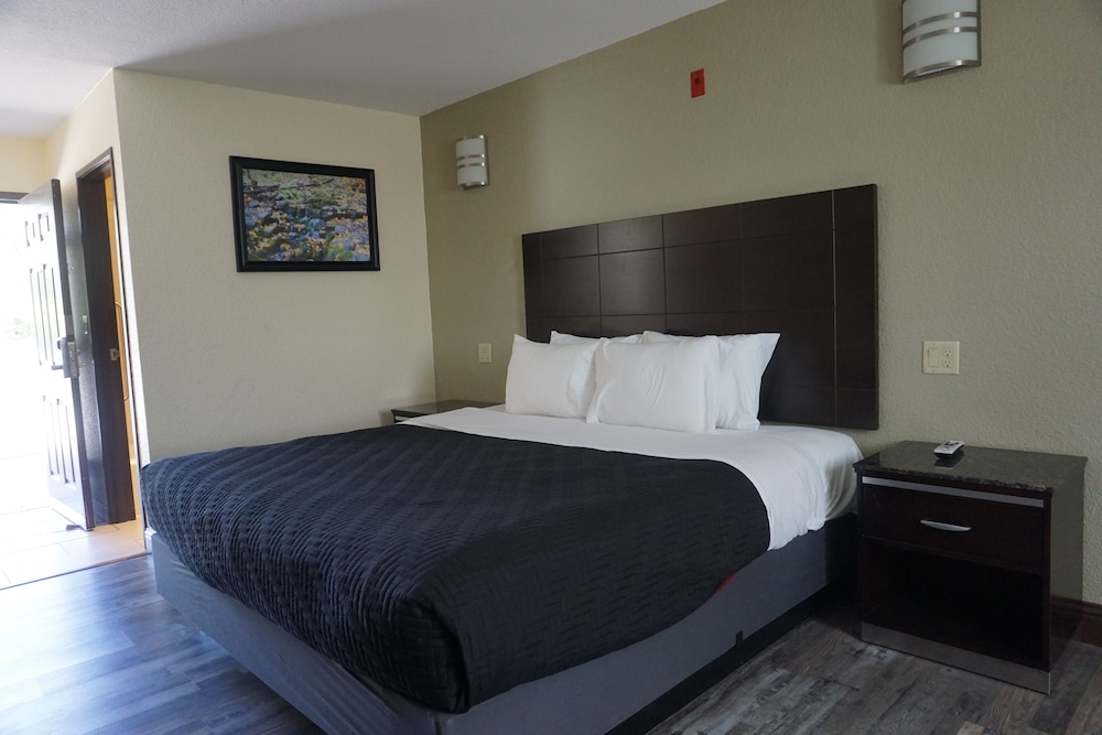 Yosemite Sierra Inn - photo 16