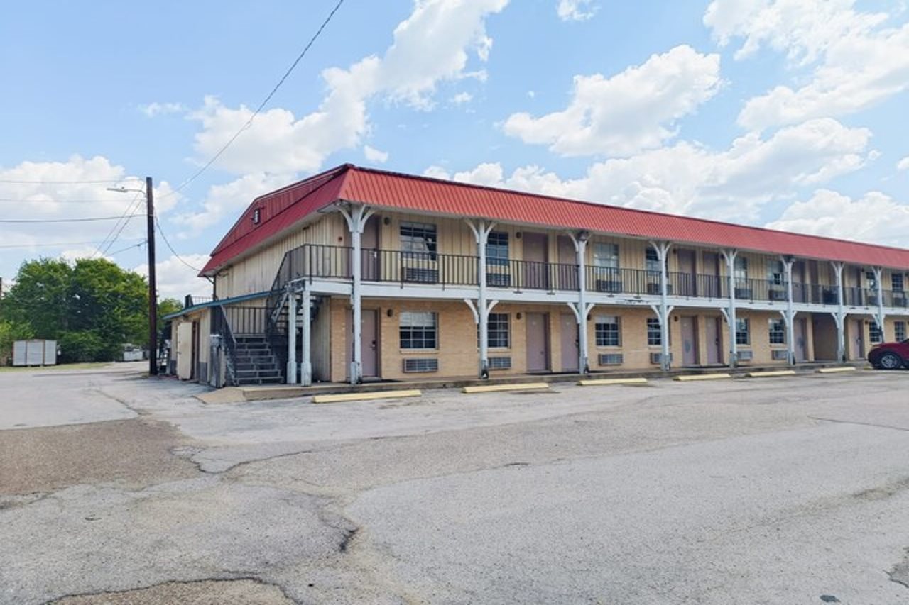 Woodfield Inn & Suites Hotel O Yoakum TX 111 - photo 7
