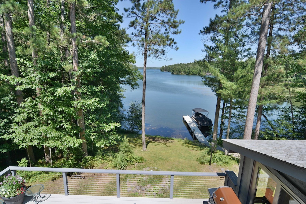 Serenity On Lake Owen 5 Bedroom Hotel Room by RedAwning - photo 52