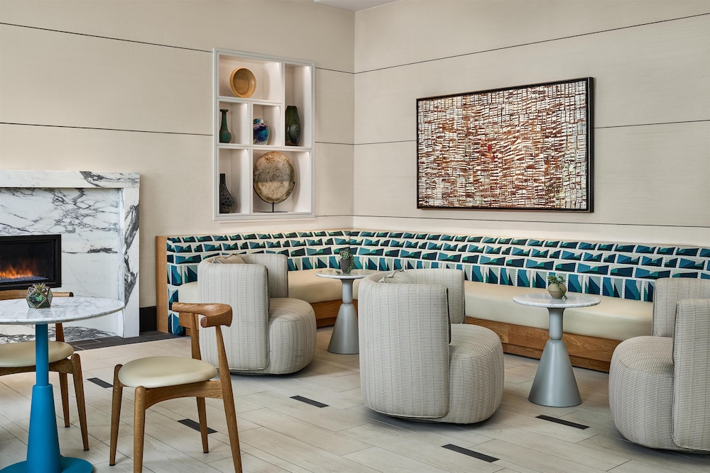 The Highland Dallas Curio Collection by Hilton - photo 4