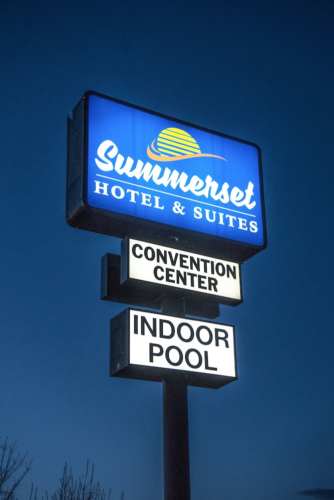 Comfort Inn & Suites Summerset Black Hills Area - photo 31
