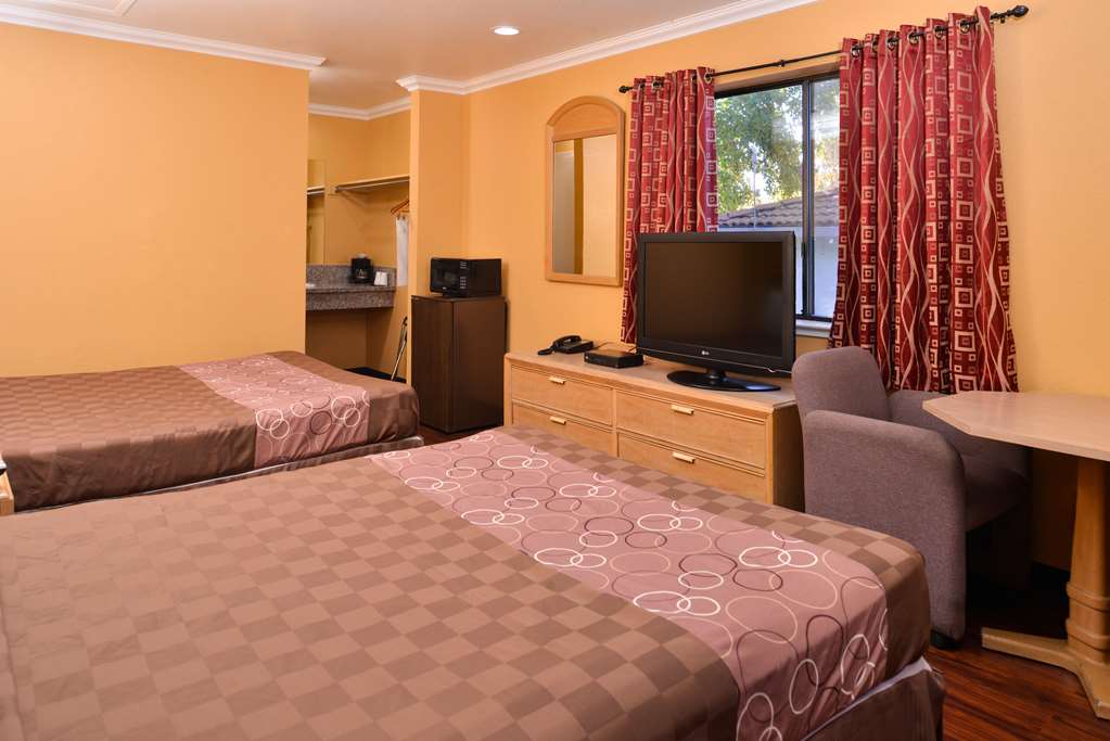Americas Best Value Inn & Suites Clearlake Wine Country - photo 11