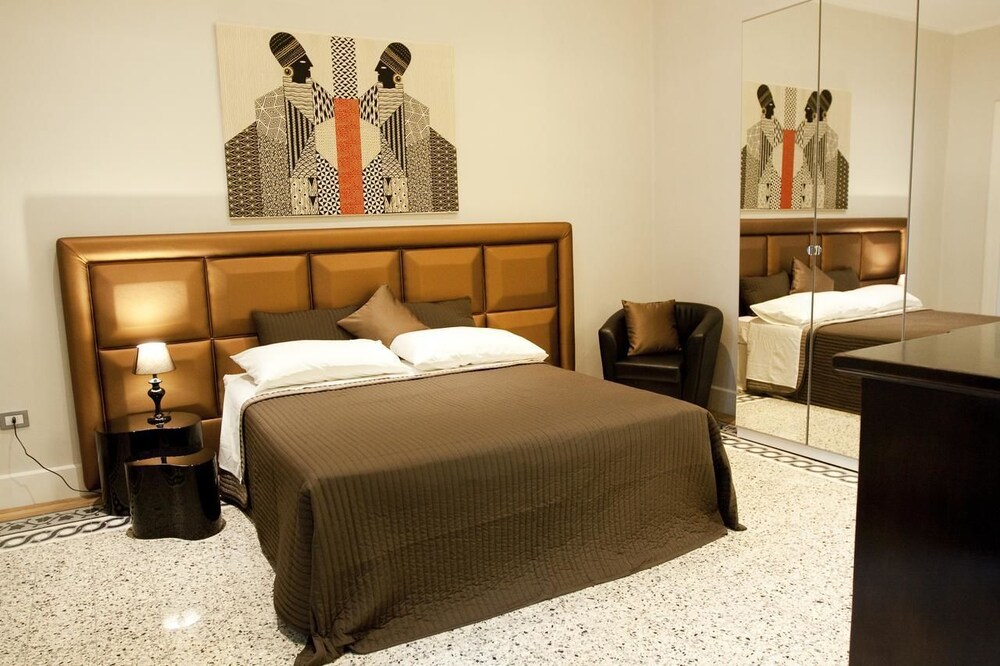 Palazzo 900 in Brindisi, Italy