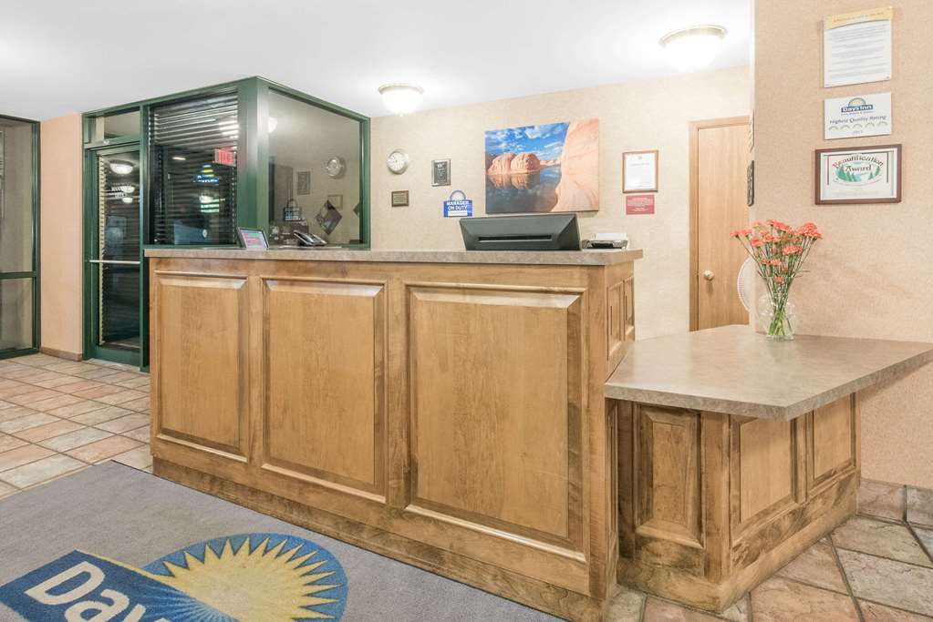 Days Inn by Wyndham West Rapid City - photo 11