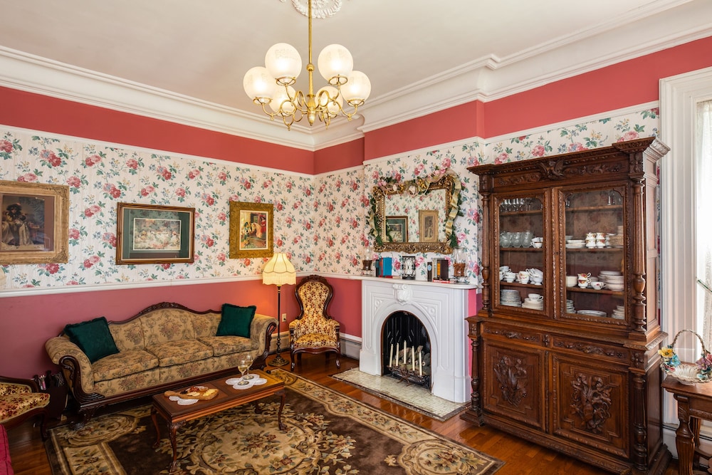 Rosemont Inn Bed & Breakfast - photo 83