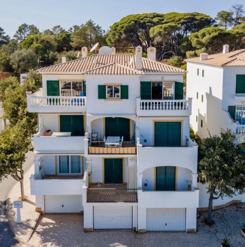 Spacious Penthouse Sea View Near Beach #1925 — 4-Star Luxury Hotel in Lagos, Portugal
