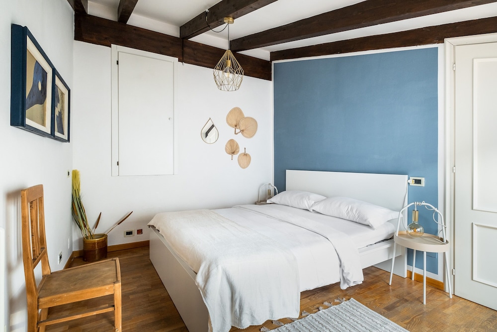 Loft Con 2 Terrazzi Nei Pressi Della Johns Hopkins University — Bologna — photo 2