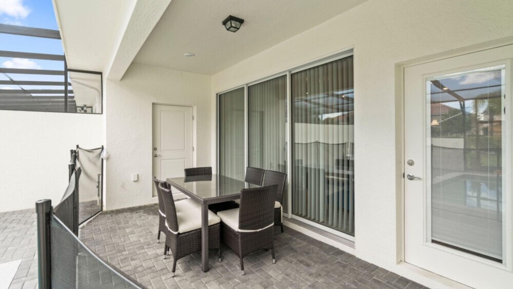 Luxury Townhome Private pool @Solterra nearDisney - featured photo