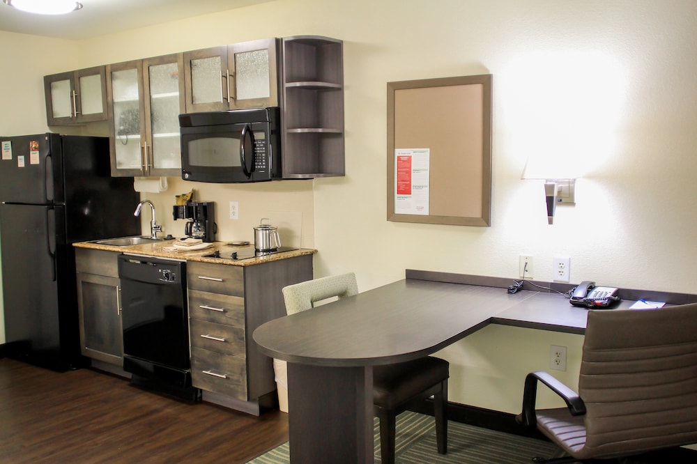 Candlewood Suites Richmond North Glen Allen by IHG - photo 15