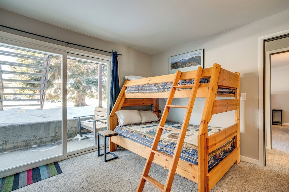 7 Mi To Ski Resort Dillon Condo with Mtn Views - photo 16