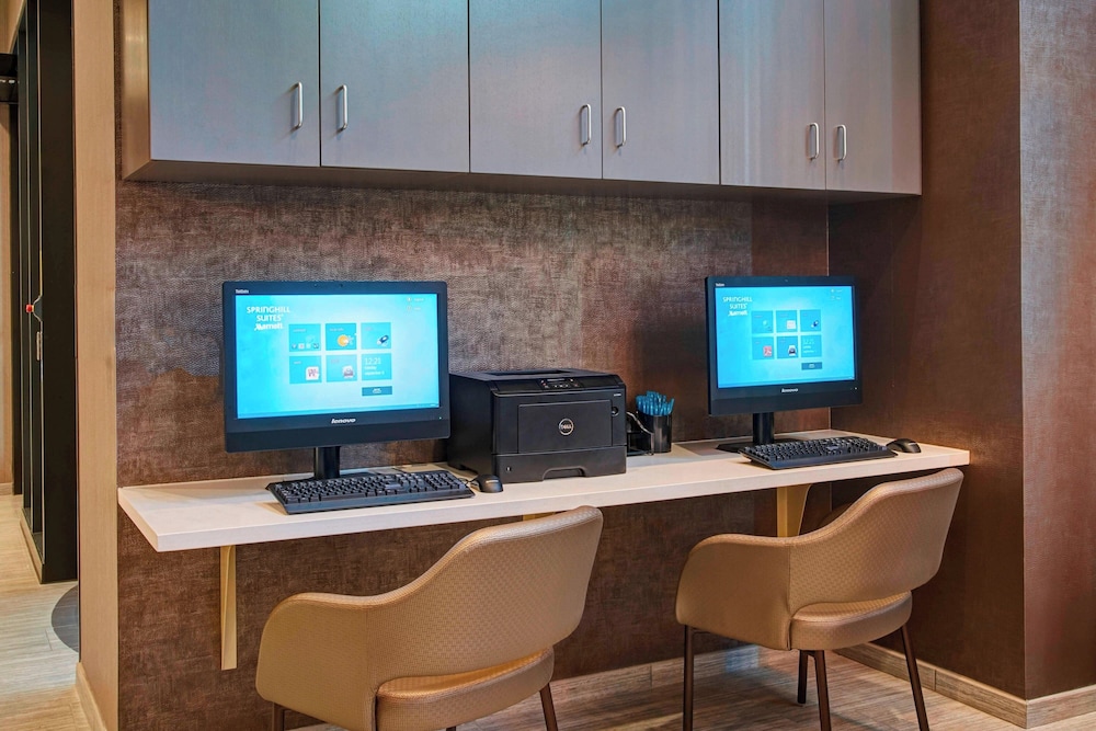 SpringHill Suites by Marriott Milwaukee Downtown - photo 38