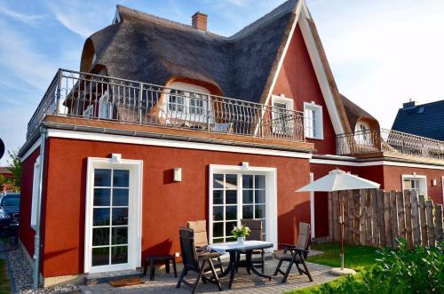 Haus Glücksanker — 4-Star Luxury Hotel in Wustrow, Germany