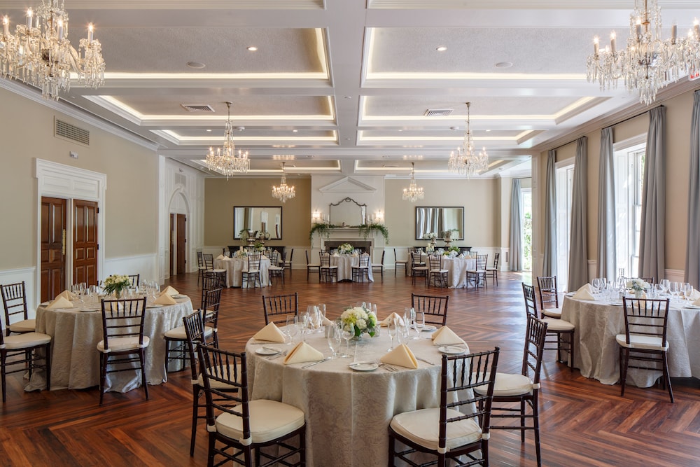 The Tidewater Inn - photo 50
