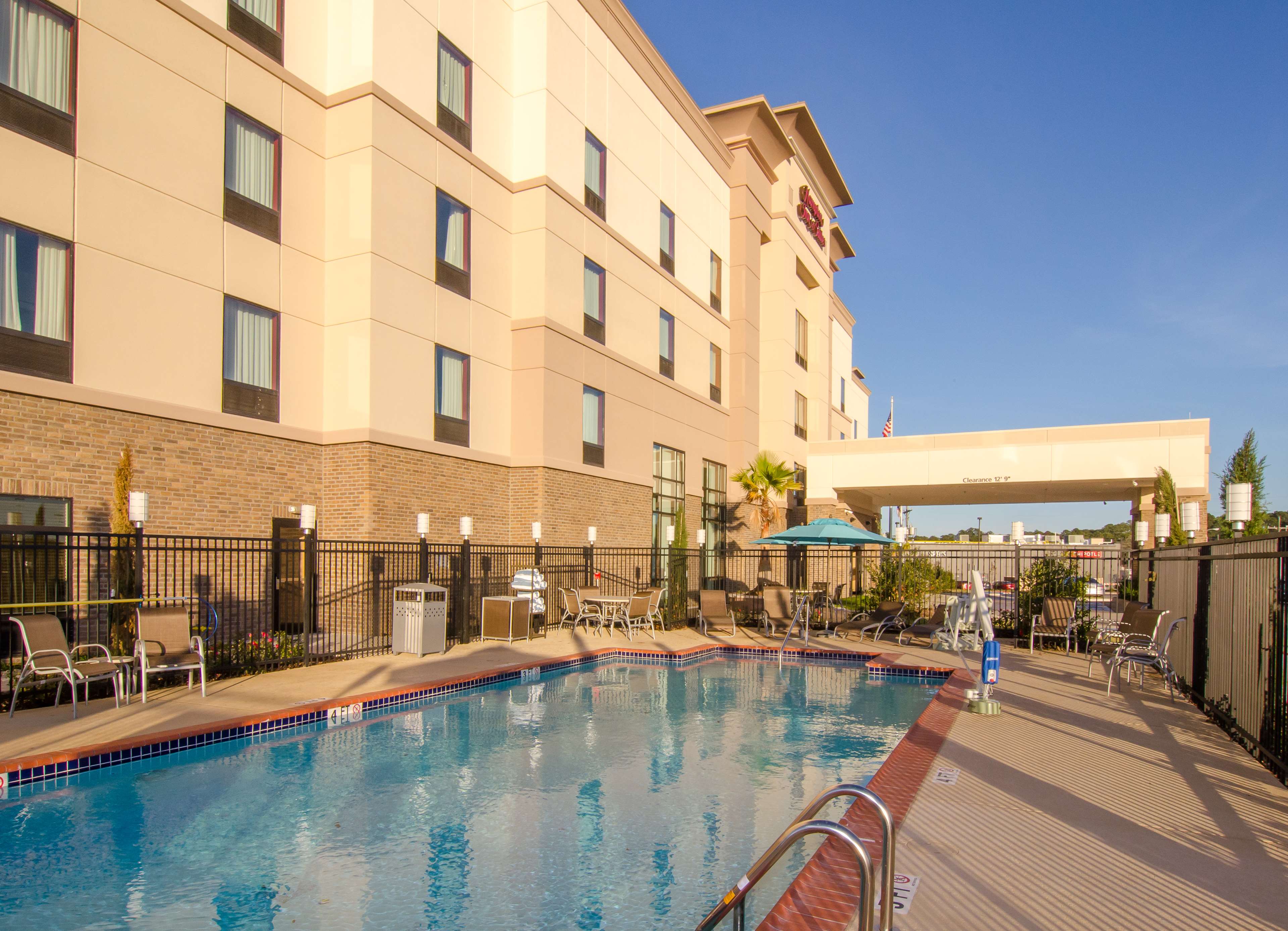 Hampton Inn & Suites Huntsville - photo 6