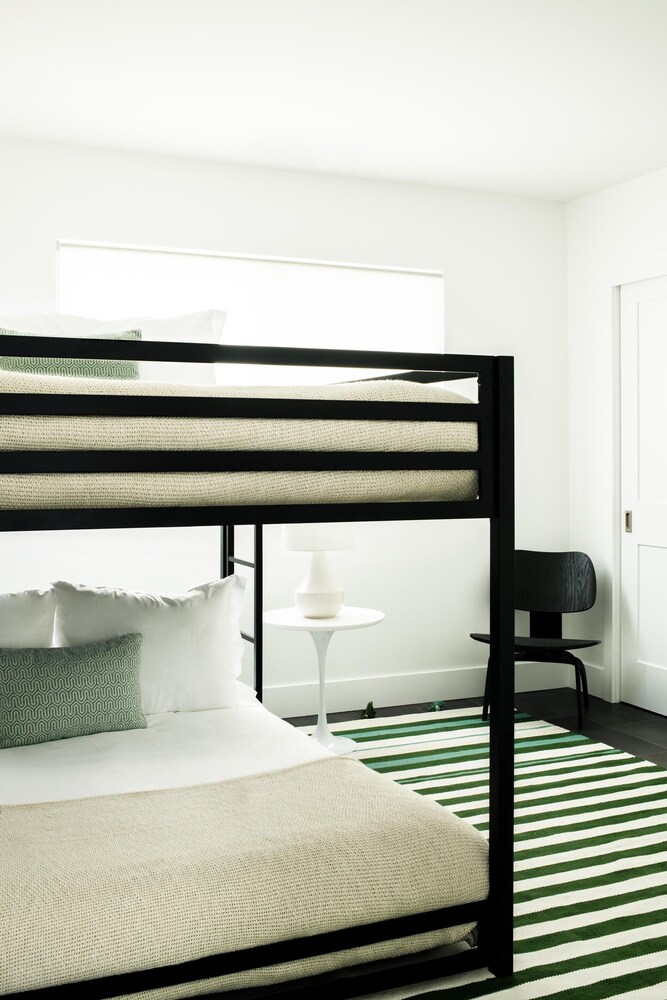 O'neill II by Avantstay Coastal Paradise Steps From Beach Newly Renovated - photo 3