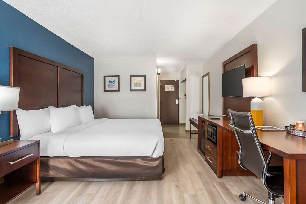Comfort Inn Charlotte Airport Uptown - photo 11