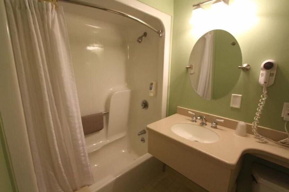 Holly Tree Resort - photo 8