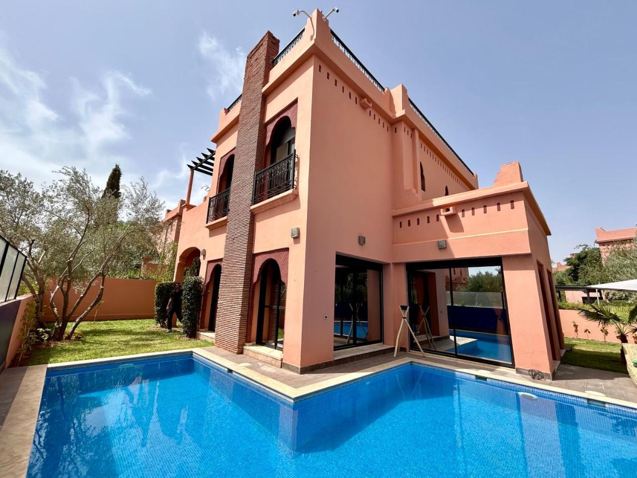 Luxury Villa with Pool Garden & Gated Security — 4-Star Luxury Hotel in Marrakesh, Morocco