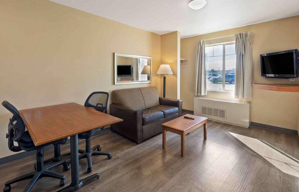 Aviator Suites Hotel by Aspen Hotels - photo 41