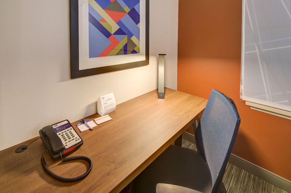 Holiday Inn Express & Suites Foley by IHG - photo 7