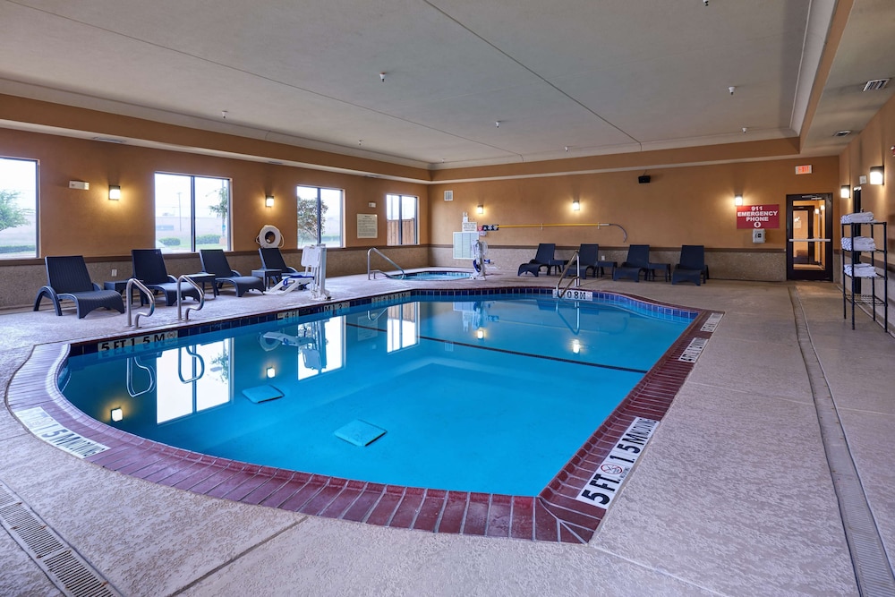 Hampton Inn & Suites Longview North - photo 32