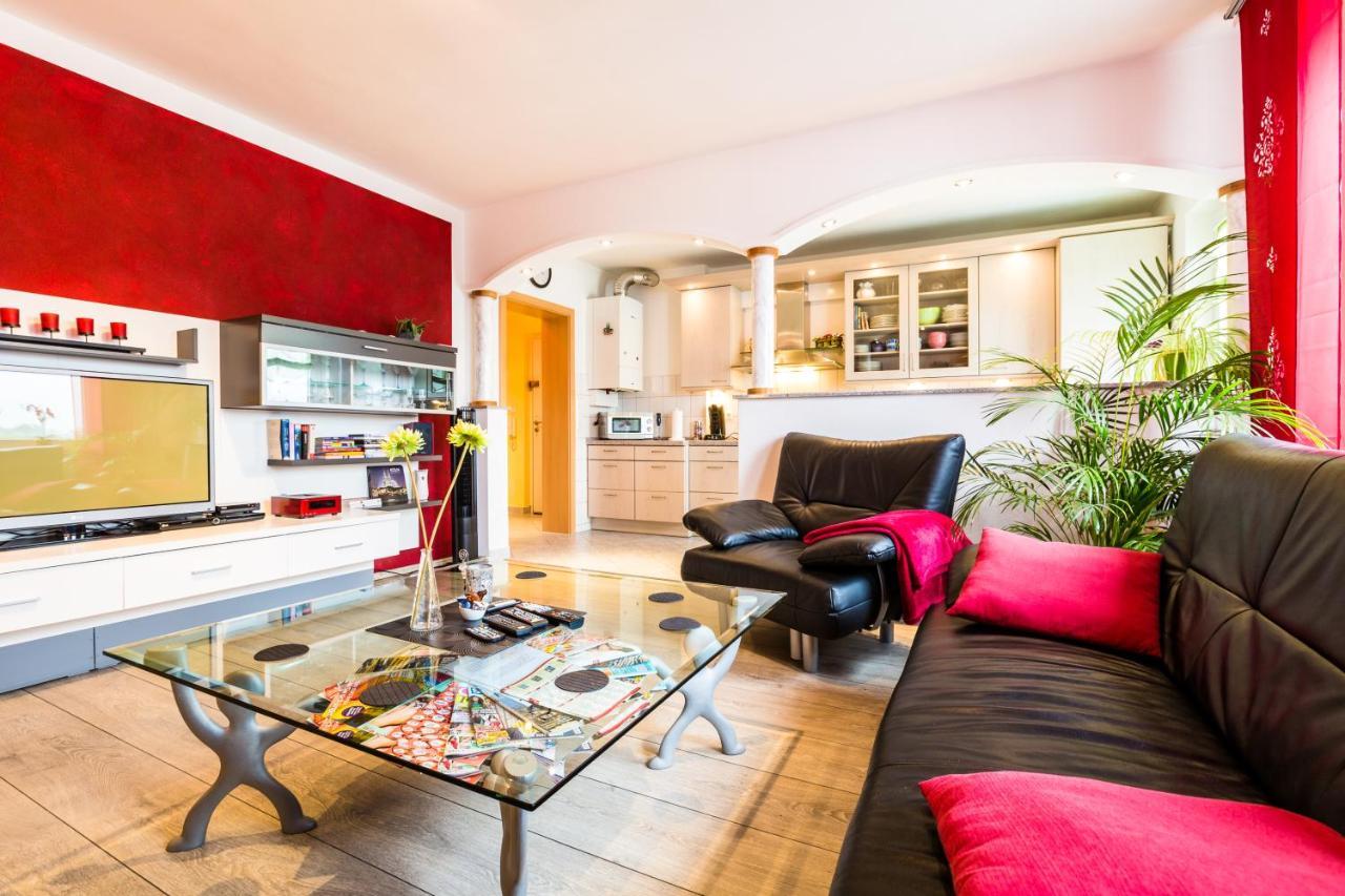 Ferienwohnung Köln Messenähe — 4-Star Luxury Hotel in Koeln, Germany
