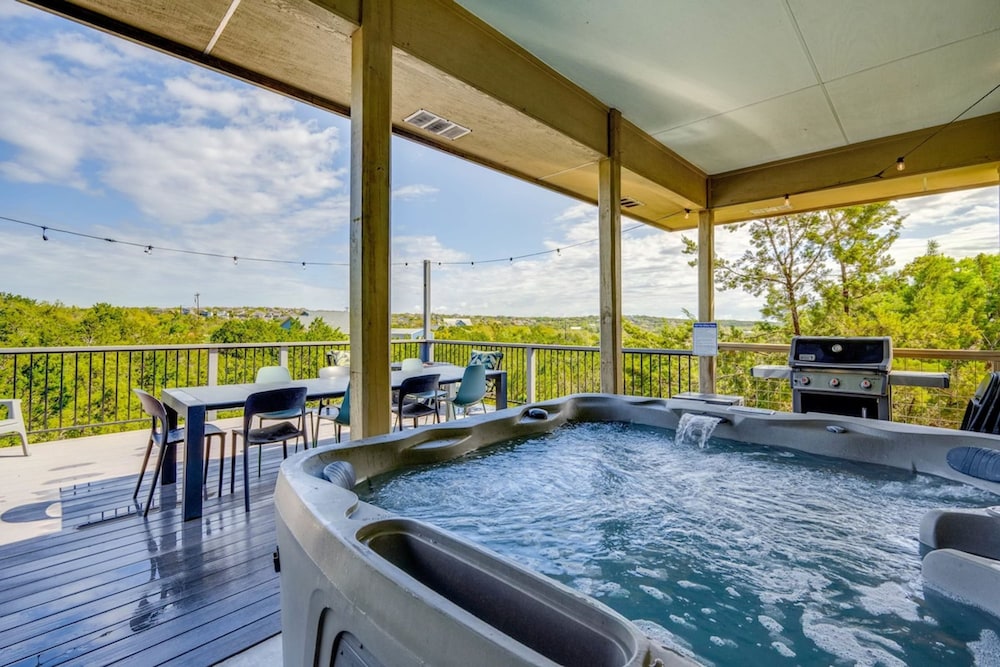 4 2 Firepit hot tub Scenic Views L2 EV Charger — hotel in Dripping Springs