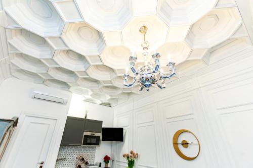 Navona Artist 8 APT — 4-Star Luxury Hotel in Rome, Italy