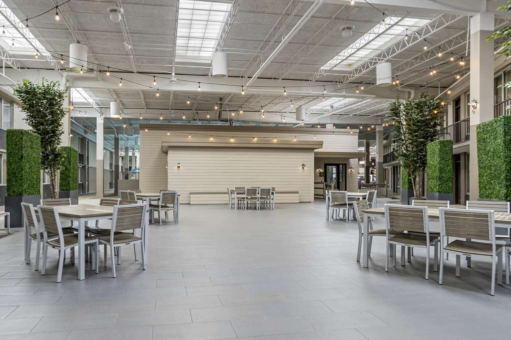 Best Western Plus Kingston Hotel And Conference Center - photo 36