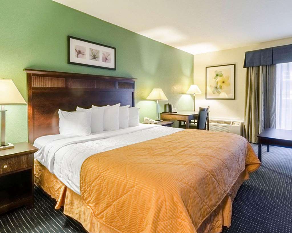 Rodeway Inn & Suites Williamsburg Central - photo 6