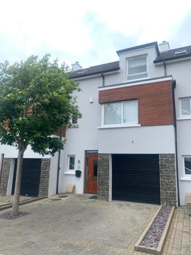 Portstewart 3 Bed 3 minute walk to promenade — hotel in Portstewart