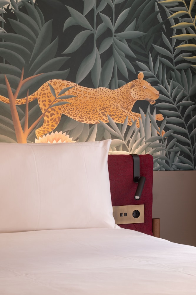 Casa Faraona Luxury Residences — 4-Star Luxury Hotel in Madrid, Spain