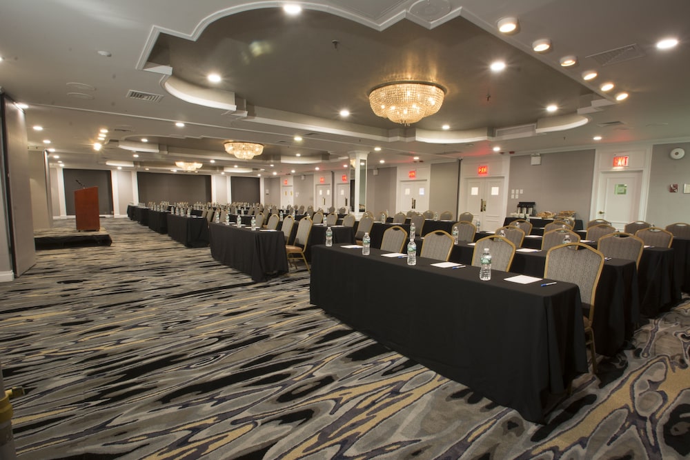 Adria Hotel And Conference Center - photo 51