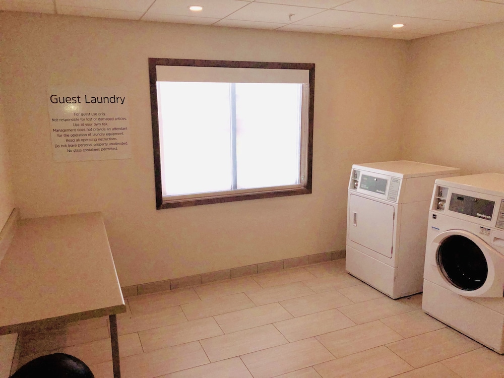 Holiday Inn Express & Suites Junction by IHG - photo 44